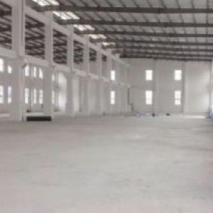 东山工业区厂房1350平米出租货梯5吨价格15元