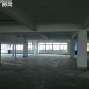 高翔工业区3楼1300平方出租，价格实惠