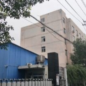 炬光园工业区1800平方，宿舍400平方