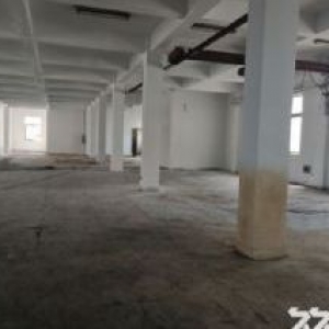 梧田炬光园2楼1000平方，层高4米，可用