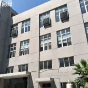 仙岩工业区标准厂房1600平方一个平面服装，眼镜，装搭等