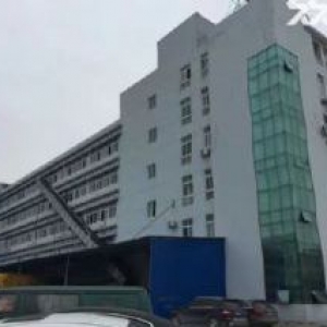 上汇工业区 车间6000平方，住宿2000平方，独门独院