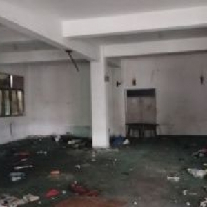 新桥1楼1350平方，可用