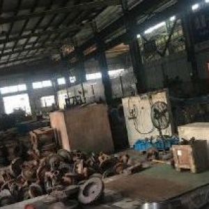 龙湾滨海1楼高10米带行车适合各种行业