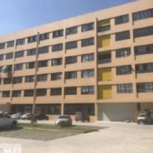 金竹工业区 1−5层8000平方，独门独院