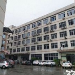 梧田工业区 一楼2400平方，层高5米