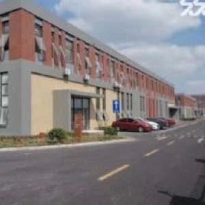 出售层高8.1米，有预留牛腿厂房，可按揭