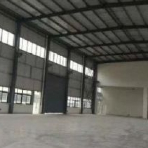 盐盘工业区7.8亩，有证约3000平无证2000平