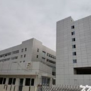 厂房出租龙湾滨海1楼3300平方高5米，大车好进，地段好。适