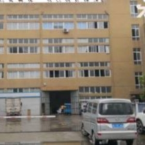 租售笔都建筑2985㎡地2.7亩，独门独院，路宽，马上用。