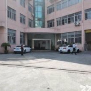 月乐西街2.2亩 建2586方 路边