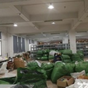 温州大道附近4.7亩，建4500平，位置好，带独立宿舍，宜服