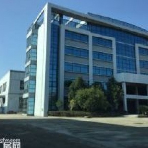 龙湾笔都工业区厂房出售，占地7.89亩，9900平方，厂房大