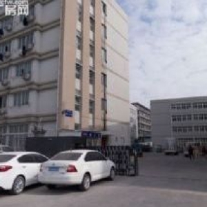 龙湾经开区产权5600㎡地5亩，独门独院，手续齐，可腾空