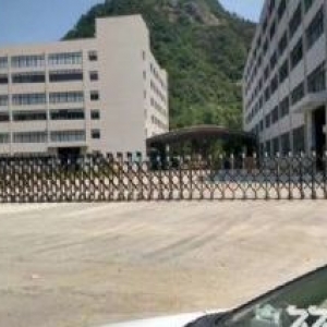 龙湾滨海园区厂房出售，42050平方，占地47亩，厂房大气，