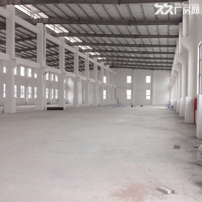 东山工业区厂房1350平米出租货梯5吨价格15元