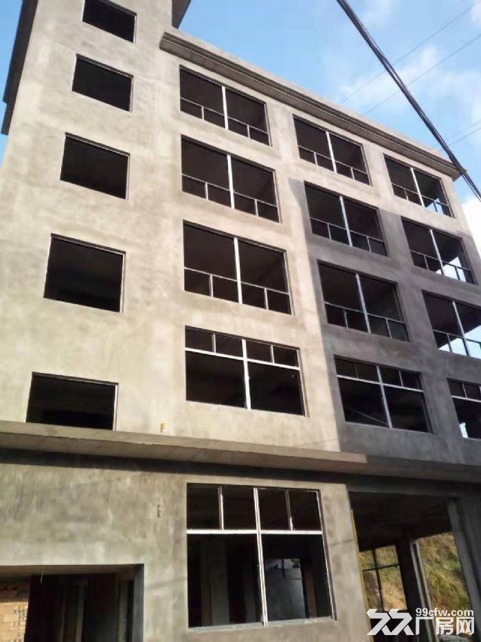 温州市永嘉县桥下镇梅岙东山村前路1号