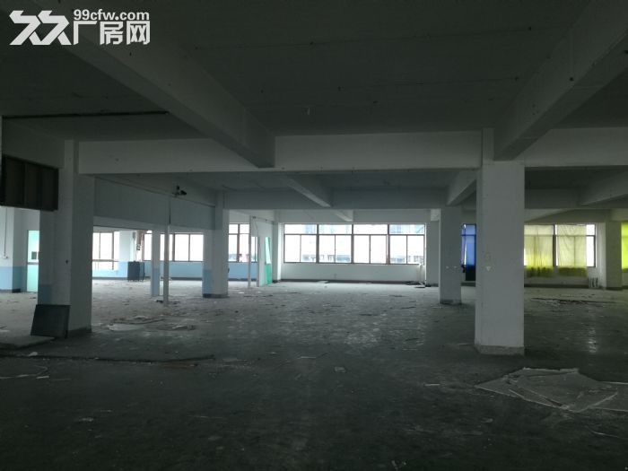 高翔工业区3楼1300平方出租，价格实惠