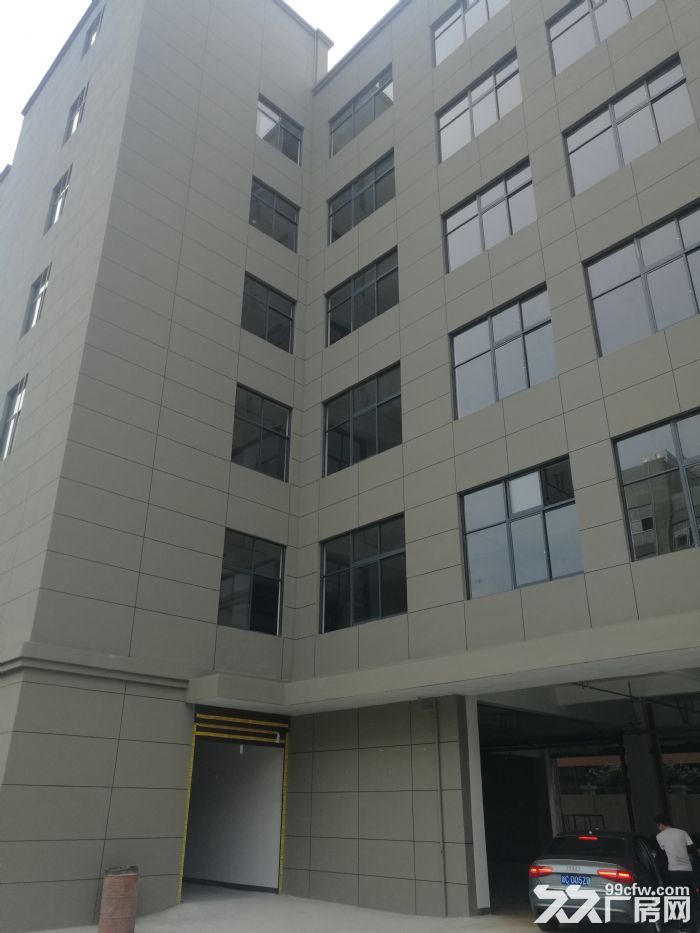 高翔工业区3楼600平方出租，配套宿舍