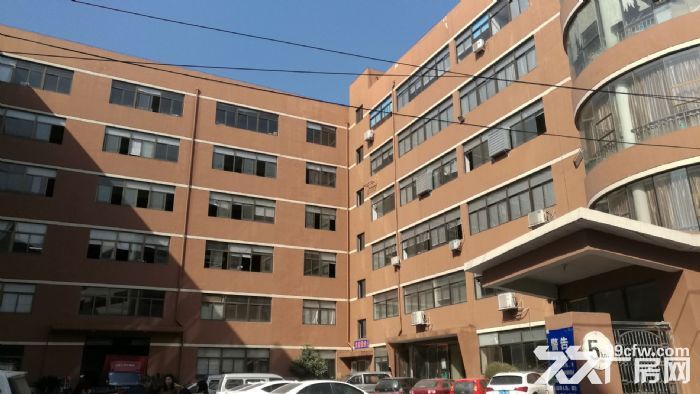 上汇工业区5楼700平方厂房出租