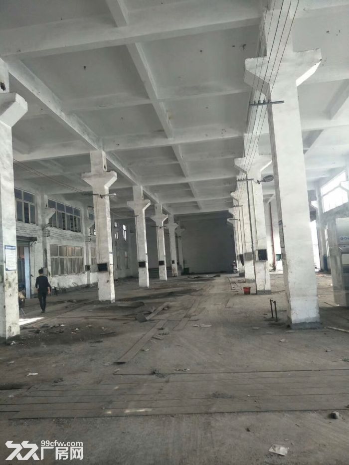 出租高翔工业区12000平方，可按层分租，适合各行各业