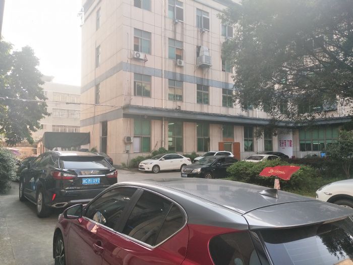 炬光园1楼300平方出租，适合仓库-图3