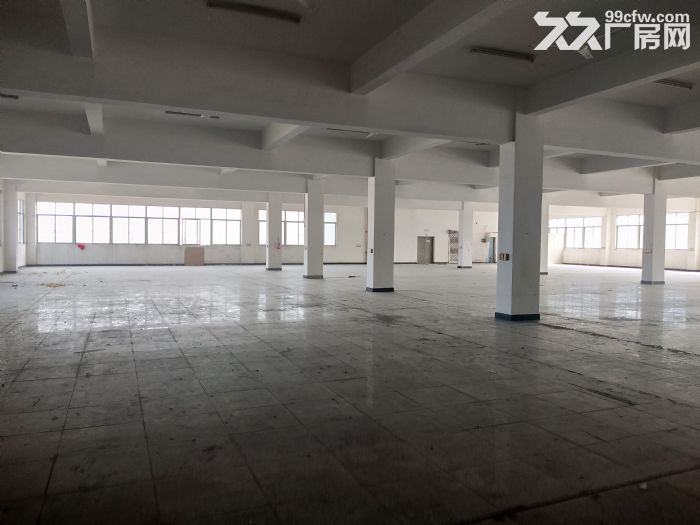 高翔2楼1300平方，适合轻工，仓库