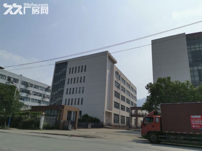 仙岩工业区 2楼一个层面2000平方