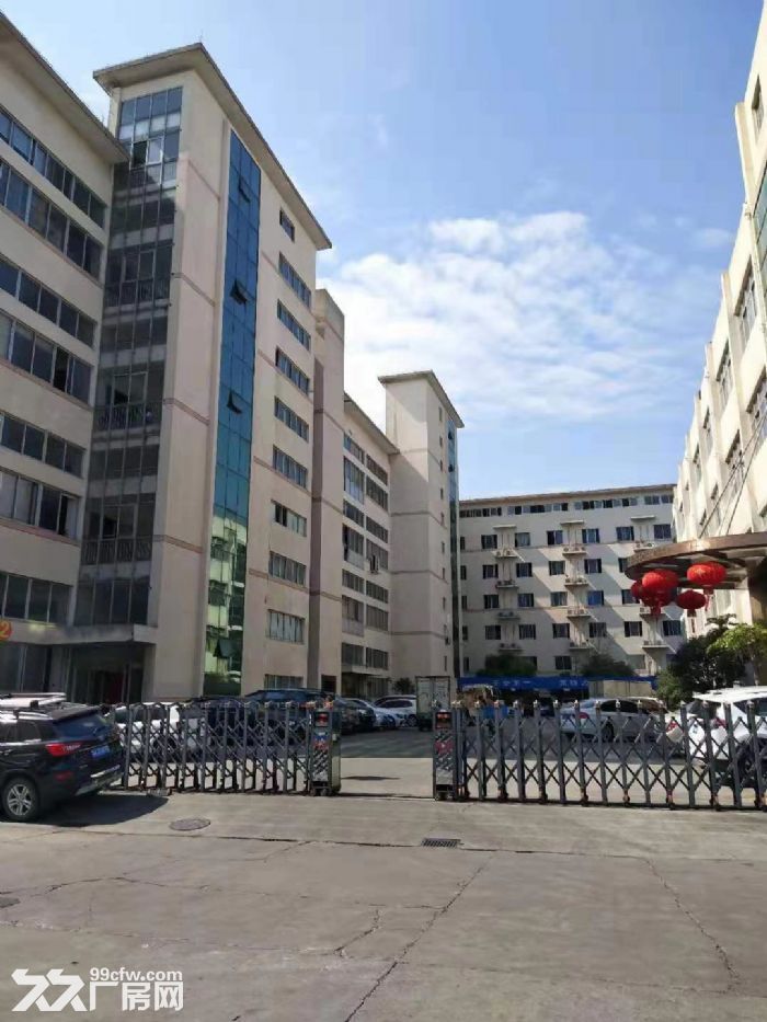 仙岩工业区 车间6000平方，住宿2000平方