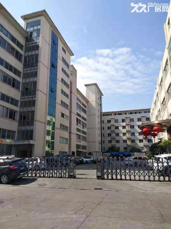 梧田工业区 车间5500平方，住宿1500平方，独门独院