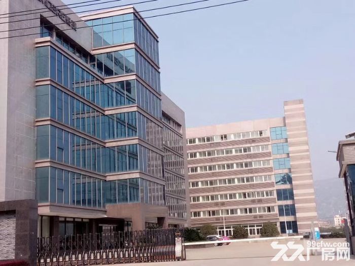 梧田工业区 车间11000平方，宿舍4000平方，独门独院